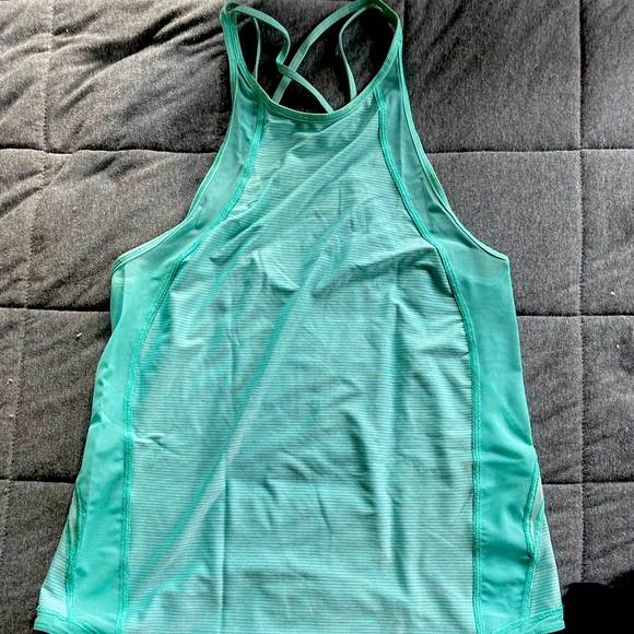 Lululemon tanktop - Picture 1 of 2